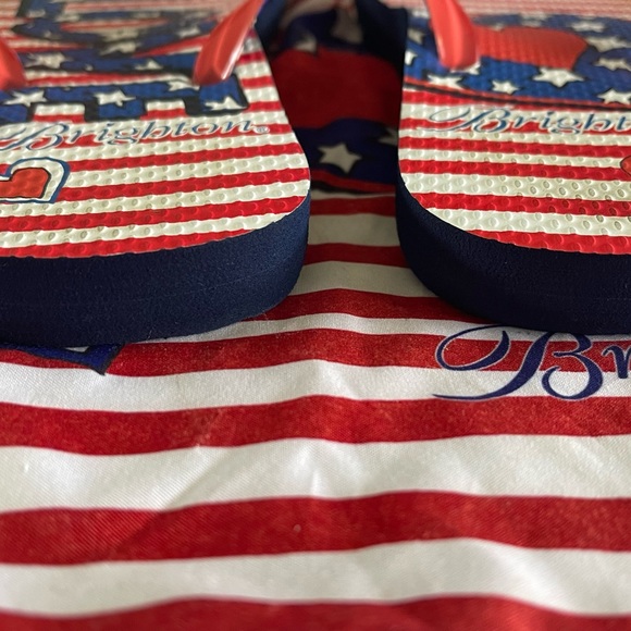 Brighton Patriotic Flip Flops size 7 - Picture 6 of 6
